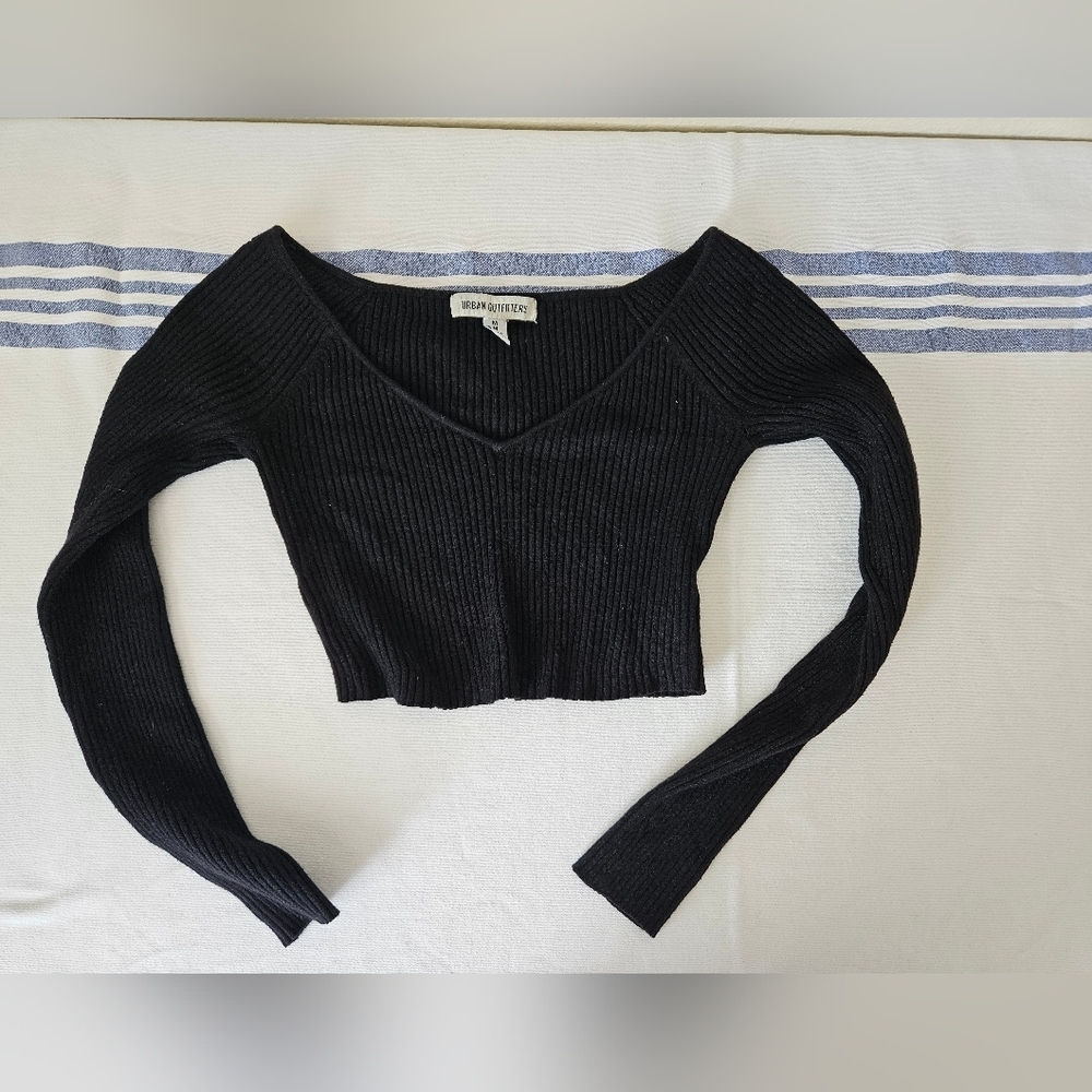Urban outfitters crop shirt M